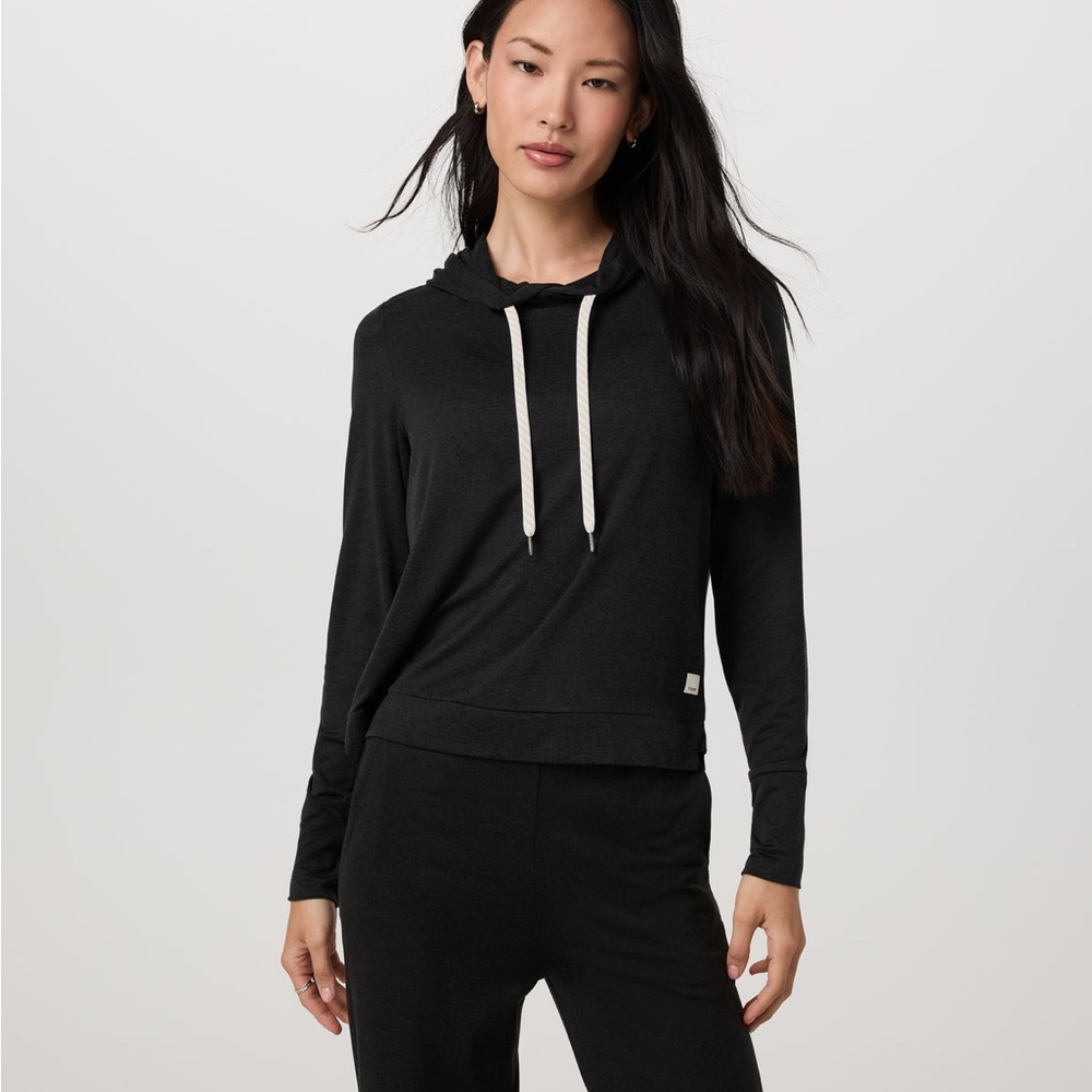 Vuori Women's Halo Essential Hoodie Navy Blue Athletic Leisure Size L